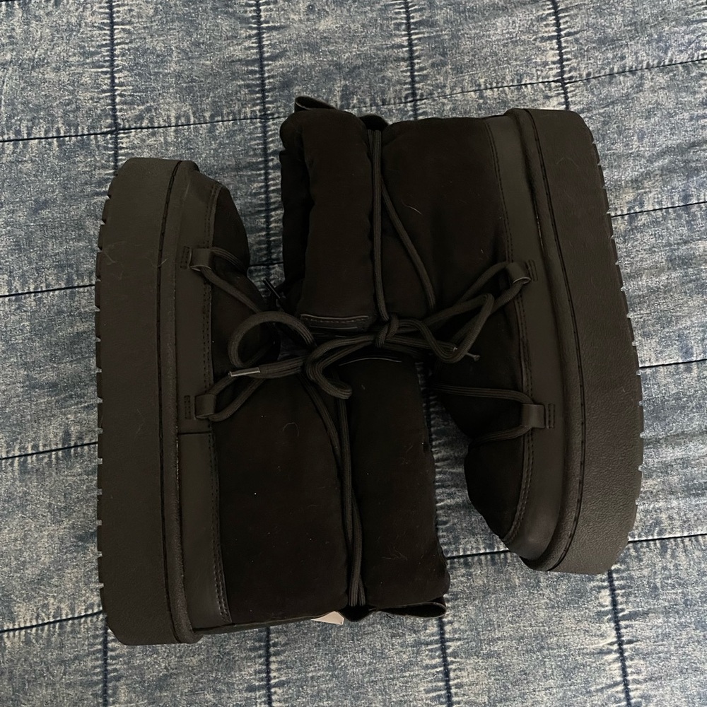 H&M Laced Padded Boots - Picture 4 of 5